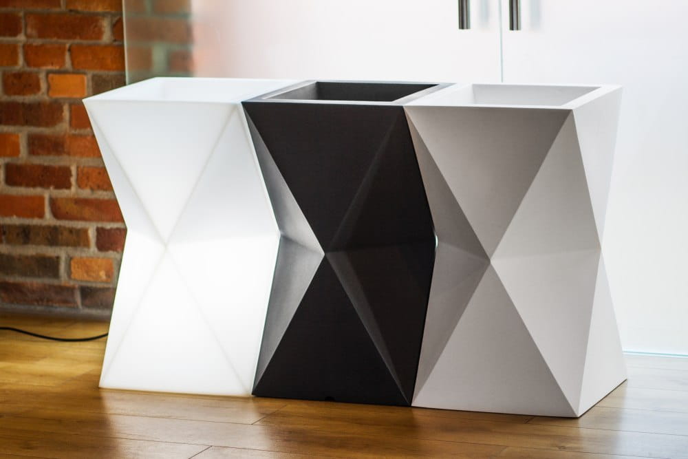 Geometrischer LED-Pflanzkübel Monumo Valencia Light Neutralweiß 70 cm