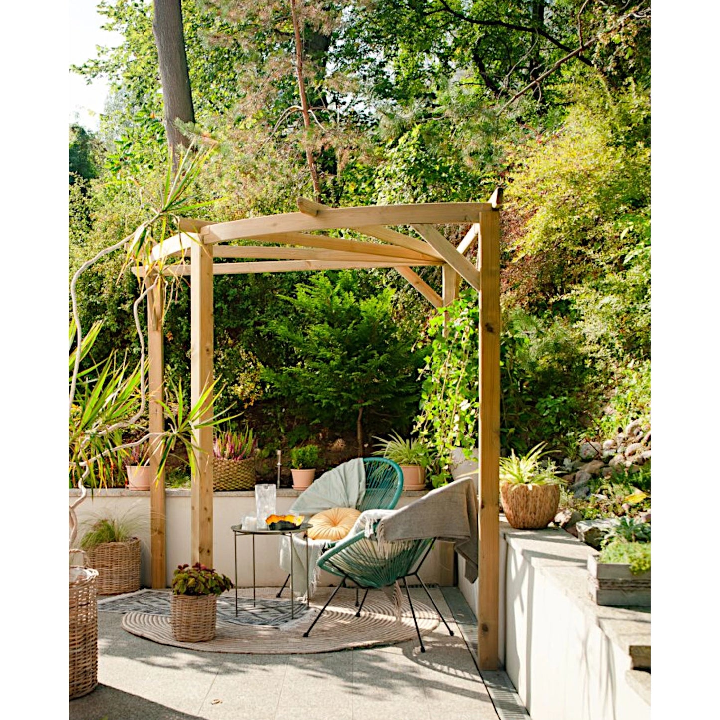 Runde Pergola aus Holz 2