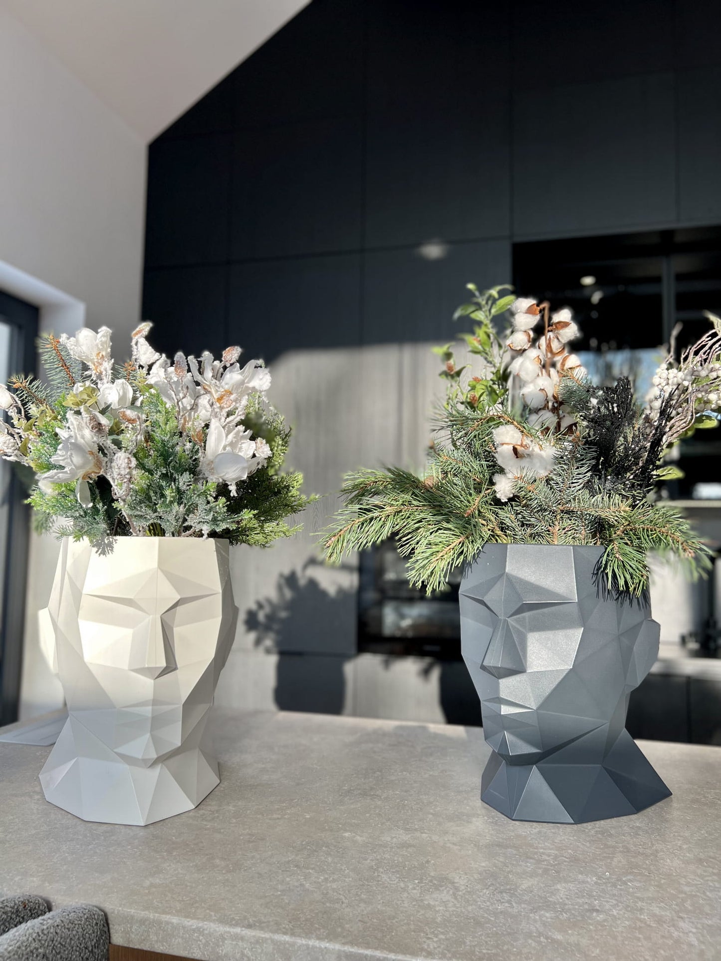 Design-Blumentopf Kopf Adonis 40 cm mit Innenboden