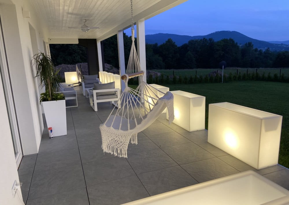 Langer LED-Pflanzkübel auf Rollen Monumo Lungo Maxi Light Kaltweiß 50 cm