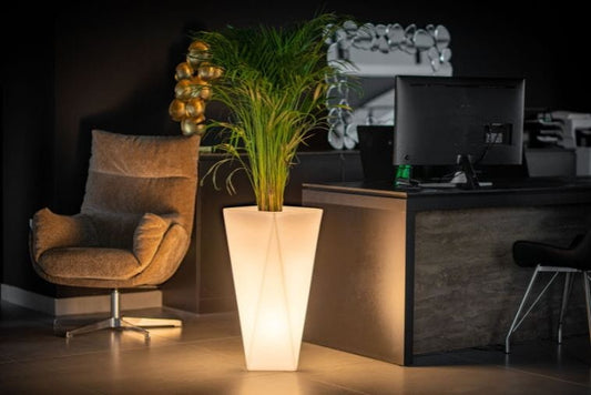 Hoher LED-Pflanzkübel Monumo Vaso Light warmweiß 72 cm