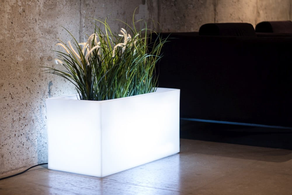 Langer LED-Pflanzkübel auf Rollen Monumo Lungo Light Neutralweiß 38 cm