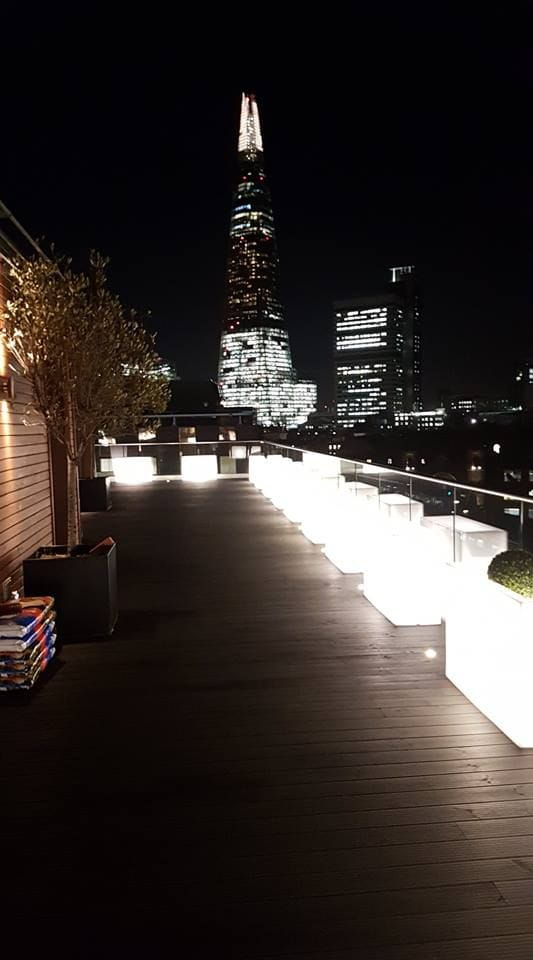 Design-Blumentopf Lungo Grande Light 60 cm auf Rollen mit LED