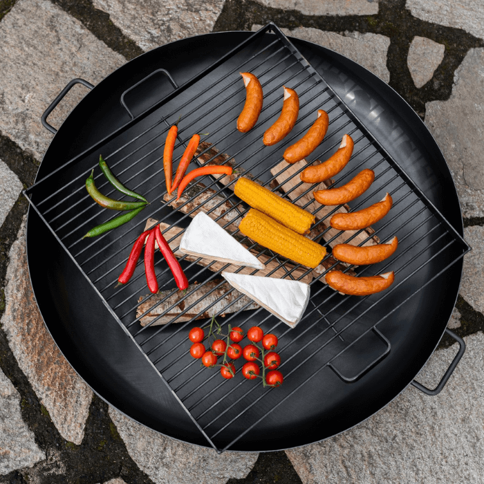Grillrost aus Rohstahl 50x50 cm für Feuerschale 70 cm