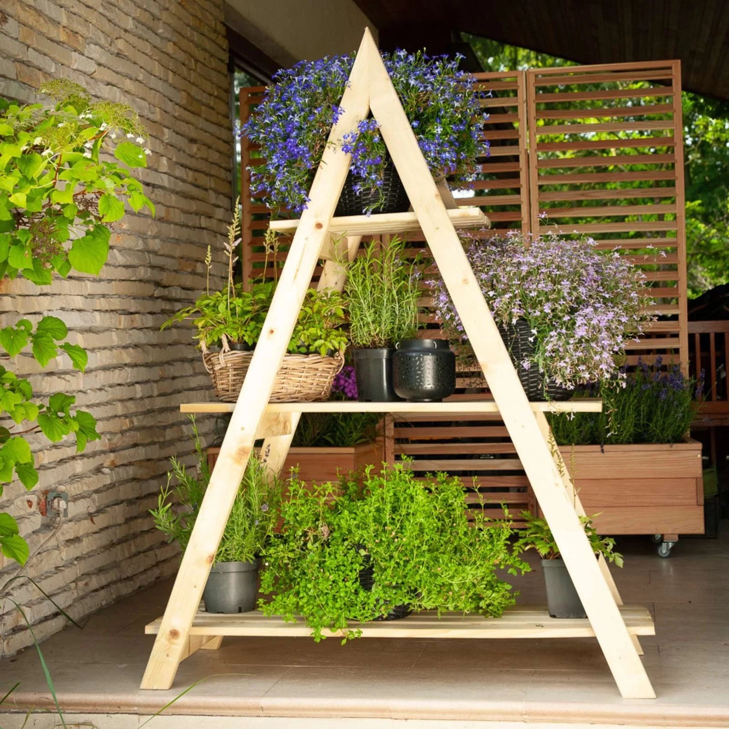 Blumenständer für die Wandmontage Hektor