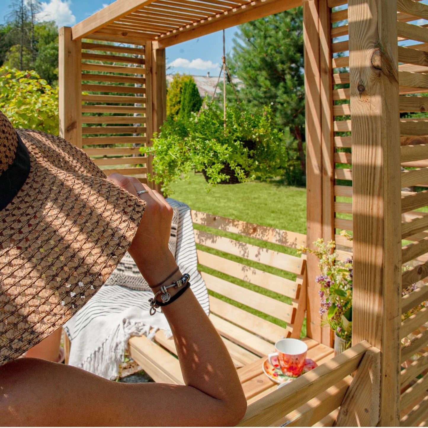 Milton 2 Doppelpergola mit Bank