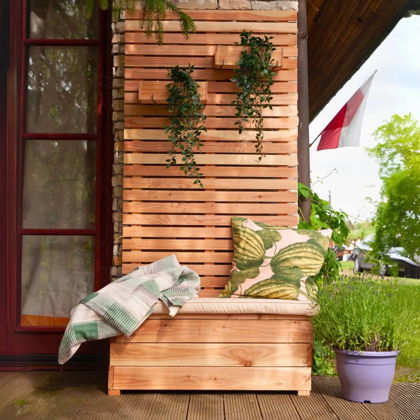Sitzbank mit Sichtschutz aus Lärchenholz LARIX